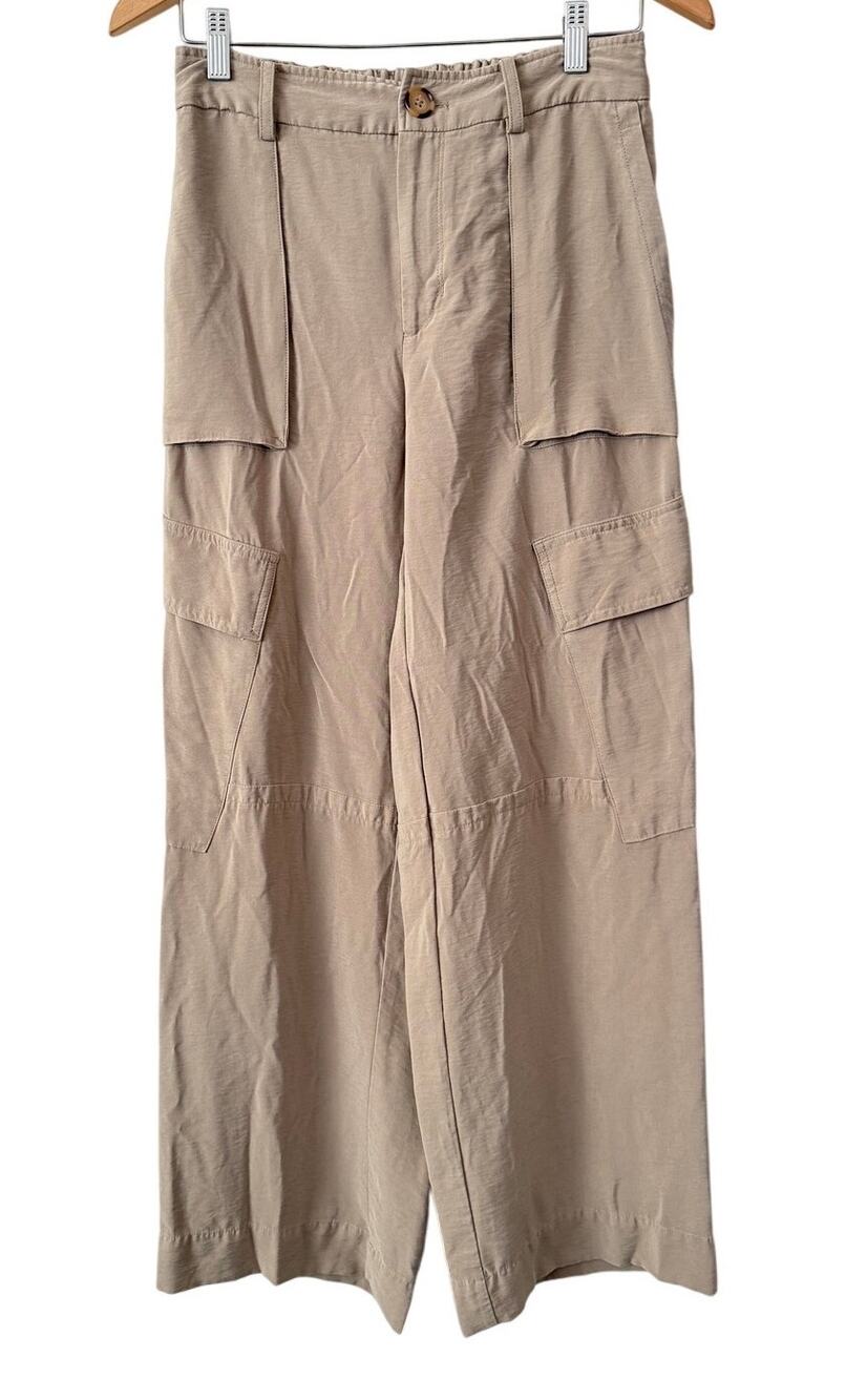 Mango MNG Khaki Cargo Pull On High Rise Wide Legged Stretchy Pants SZ 4 Utility